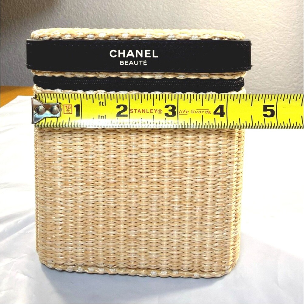 CHANEL Les Beiges Wicker Vanity CASE ONLY Limited Edition Summer Essentials NWB - Picture 7 of 10